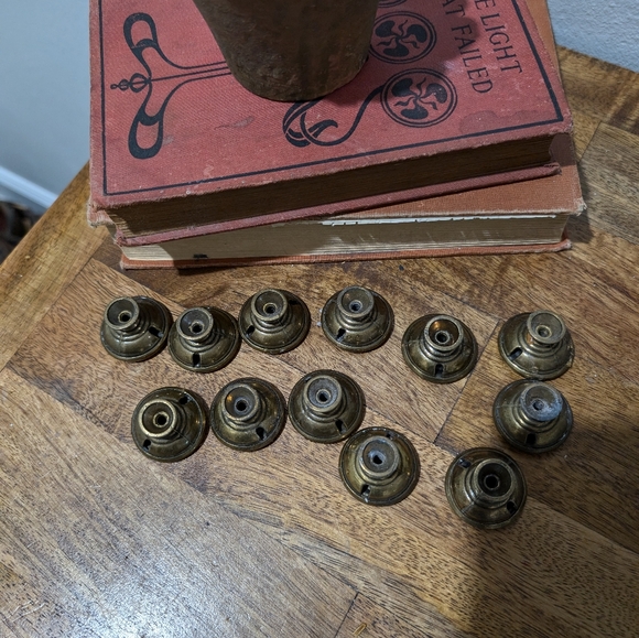 VTG Lot of 12 Bullseye Drawer Knobs Brass Cupboard Dresser Pulls - Picture 4 of 5